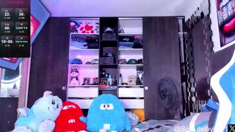 Snapshot of domenique_stoll chatting on October 2025 11:49:02 PM DAVID 3 online show from October 2025 11:49:02 PM