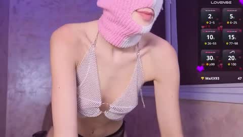 domiiniicana online show from November 2025 04:29:01 PM