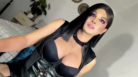 ANGELA online show from March 2025 04:21:01 PM