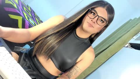 ANGELA online show from October 2025 12:07:01 AM