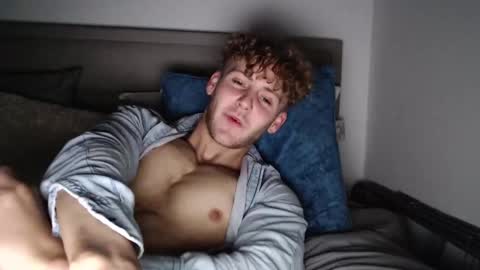 Alex...  online show from December 2024 10:39:01 PM