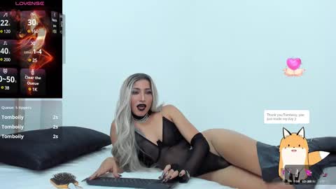 Snapshot of dominatrix_camila chatting on January 2025 09:25:02 AM Camila Roushell online show from January 2025 09:25:02 AM