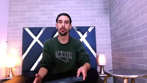 Snapshot of dominic_blade chatting on November 2025 11:23:02 AM Dominic online show from November 2025 11:23:02 AM