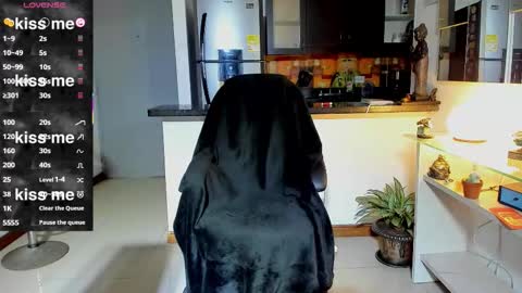 SANTI  independent model online show from September 2025 01:20:02 AM