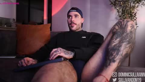 Snapshot of dominic_sullivan1 chatting on October 2025 05:18:01 AM Dominic Sullivan online show from October 2025 05:18:01 AM