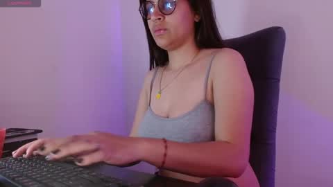   online show from September 2025 03:12:02 PM