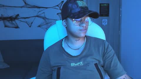 Dominick  online show from October 2025 06:43:01 AM