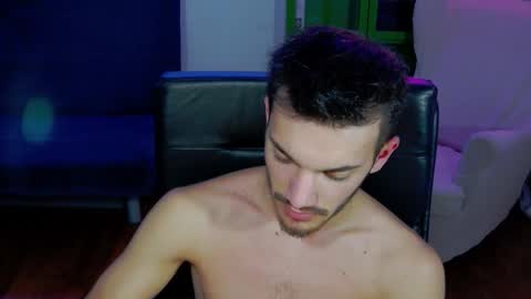 Snapshot of dominicvalente chatting on November 2025 10:21:02 PM dominicvalente online show from November 2025 10:21:02 PM