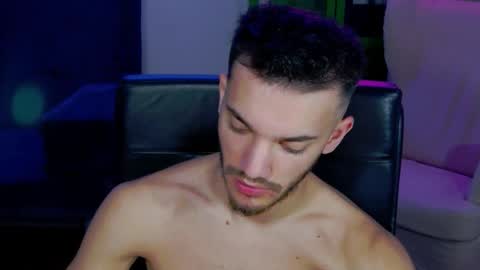 Snapshot of dominicvalente chatting on November 2025 04:29:01 PM dominicvalente online show from November 2025 04:29:01 PM