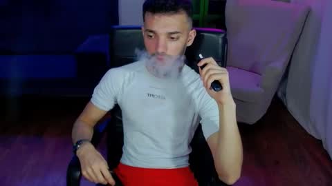 Snapshot of dominicvalente chatting on November 2025 10:08:02 PM dominicvalente online show from November 2025 10:08:02 PM