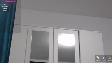 Snapshot of dominicvalente chatting on November 2025 10:42:01 PM dominicvalente online show from November 2025 10:42:01 PM