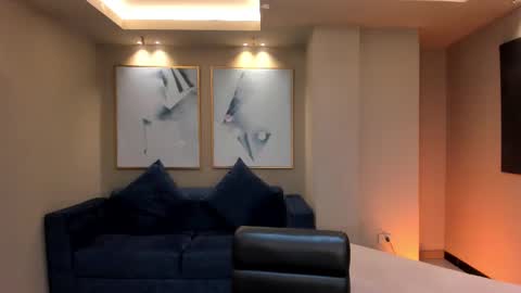 Snapshot of dominiquevega_ chatting on March 2025 04:01:01 AM Dominique online show from March 2025 04:01:01 AM