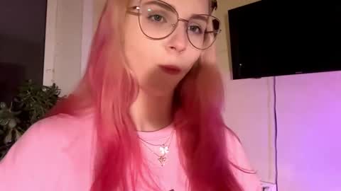 Karolina online show from October 2025 02:39:02 PM