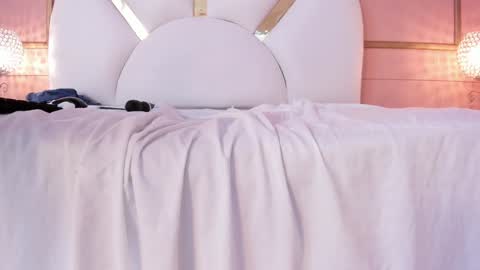 Paula DiazGMT-5 0730 - 1400 online show from January 2025 09:32:02 AM