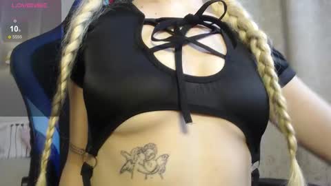 Nika online show from October 2025 08:58:02 AM