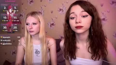 Snapshot of dontoke_ chatting on February 2025 03:43:02 PM Nicole online show from February 2025 03:43:02 PM