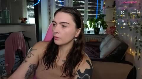 Snapshot of dorfmatratze_ chatting on November 2025 07:20:01 AM Alice online show from November 2025 07:20:01 AM