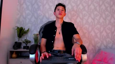 dorian_mystery online show from January 2025 04:22:02 AM