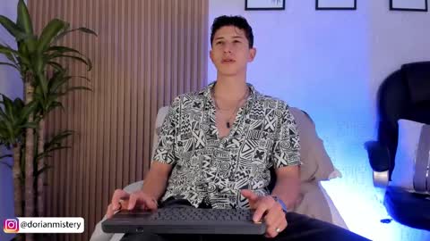 dorian_mystery online show from September 2025 12:43:01 AM
