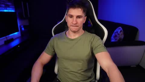 Snapshot of dorianreyes chatting on January 2025 01:16:02 AM Dorian Reyes online show from January 2025 01:16:02 AM