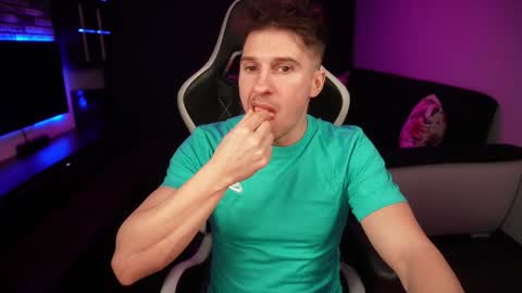 Snapshot of dorianreyes chatting on January 2025 09:36:02 PM Dorian Reyes online show from January 2025 09:36:02 PM