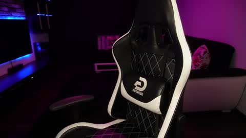 Snapshot of dorianreyes chatting on January 2025 12:37:02 AM Dorian Reyes online show from January 2025 12:37:02 AM