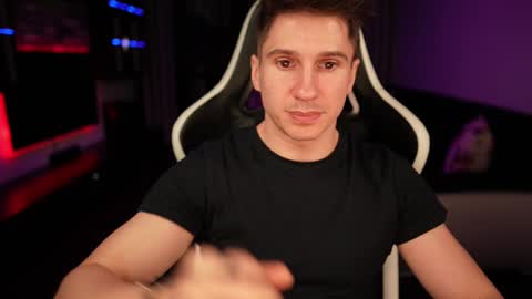 Snapshot of dorianreyes chatting on January 2025 10:43:02 PM Dorian Reyes online show from January 2025 10:43:02 PM