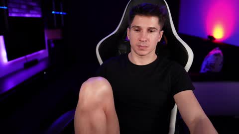 Snapshot of dorianreyes chatting on January 2025 03:33:01 AM Dorian Reyes online show from January 2025 03:33:01 AM