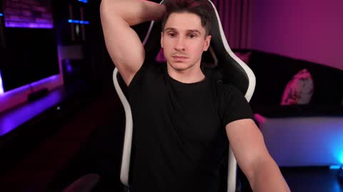 Snapshot of dorianreyes chatting on January 2025 02:47:01 AM Dorian Reyes online show from January 2025 02:47:01 AM