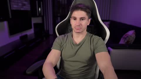 Snapshot of dorianreyes chatting on January 2025 05:05:01 AM Dorian Reyes online show from January 2025 05:05:01 AM