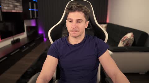 Snapshot of dorianreyes chatting on January 2025 01:20:02 AM Dorian Reyes online show from January 2025 01:20:02 AM