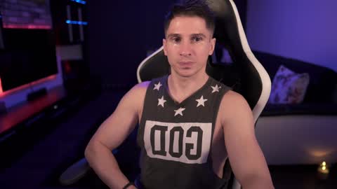 Snapshot of dorianreyes chatting on January 2025 03:27:02 AM Dorian Reyes online show from January 2025 03:27:02 AM