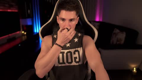 Snapshot of dorianreyes chatting on January 2025 01:58:02 AM Dorian Reyes online show from January 2025 01:58:02 AM