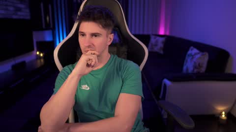 Snapshot of dorianreyes chatting on January 2025 01:22:02 AM Dorian Reyes online show from January 2025 01:22:02 AM