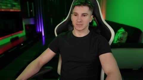 Snapshot of dorianreyes chatting on February 2025 12:19:02 AM Dorian Reyes online show from February 2025 12:19:02 AM