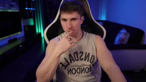 Snapshot of dorianreyes chatting on March 2025 10:42:01 PM Dorian Reyes online show from March 2025 10:42:01 PM