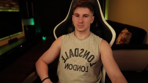 Snapshot of dorianreyes chatting on March 2025 08:44:02 PM Dorian Reyes online show from March 2025 08:44:02 PM