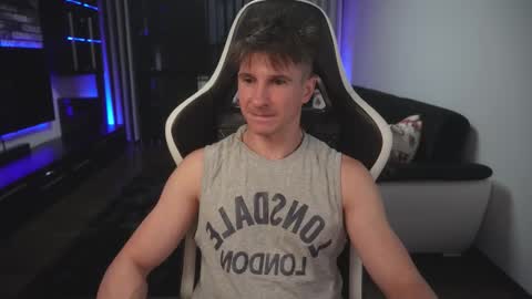 Snapshot of dorianreyes chatting on September 2025 11:04:01 PM Dorian Reyes online show from September 2025 11:04:01 PM