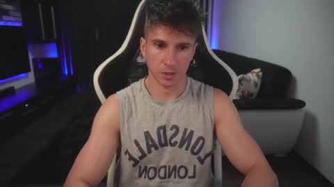 Snapshot of dorianreyes chatting on September 2025 11:15:01 PM Dorian Reyes online show from September 2025 11:15:01 PM