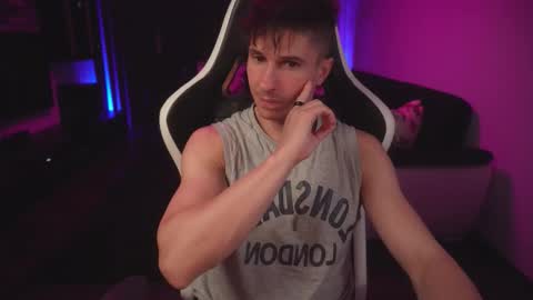 Snapshot of dorianreyes chatting on September 2025 10:43:01 PM Dorian Reyes online show from September 2025 10:43:01 PM