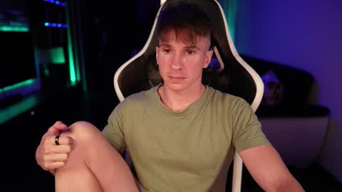 Snapshot of dorianreyes chatting on September 2025 11:28:01 PM Dorian Reyes online show from September 2025 11:28:01 PM