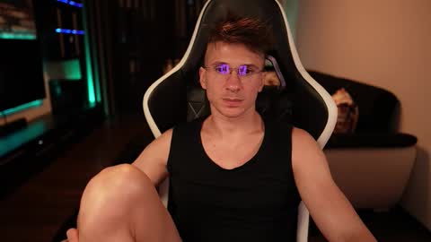 Snapshot of dorianreyes chatting on September 2025 10:33:01 PM Dorian Reyes online show from September 2025 10:33:01 PM