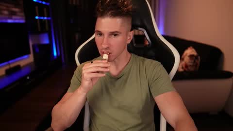 Snapshot of dorianreyes chatting on September 2025 09:28:02 PM Dorian Reyes online show from September 2025 09:28:02 PM