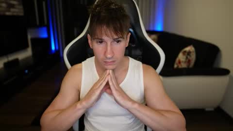 Snapshot of dorianreyes chatting on September 2025 12:36:01 AM Dorian Reyes online show from September 2025 12:36:01 AM