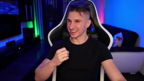 Snapshot of dorianreyes chatting on September 2025 10:47:01 PM Dorian Reyes online show from September 2025 10:47:01 PM