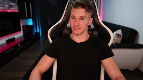 Snapshot of dorianreyes chatting on October 2025 09:55:01 PM Dorian Reyes online show from October 2025 09:55:01 PM