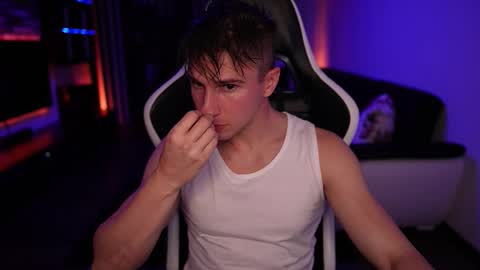 Snapshot of dorianreyes chatting on October 2025 12:20:02 AM Dorian Reyes online show from October 2025 12:20:02 AM