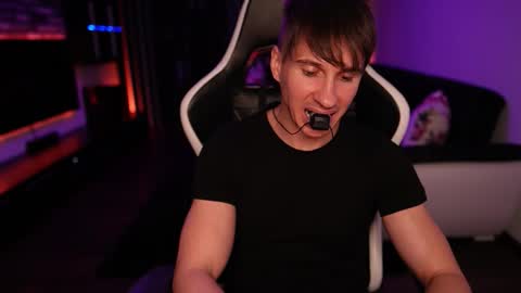 Snapshot of dorianreyes chatting on October 2025 09:59:02 PM Dorian Reyes online show from October 2025 09:59:02 PM