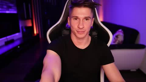 Snapshot of dorianreyes chatting on October 2025 12:55:02 AM Dorian Reyes online show from October 2025 12:55:02 AM