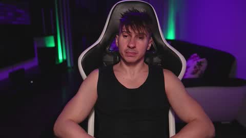 Snapshot of dorianreyes chatting on October 2025 10:43:02 PM Dorian Reyes online show from October 2025 10:43:02 PM